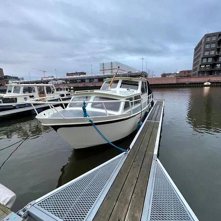 Suesses Motorboot - Bremen Ueberseestadt 外观 照片