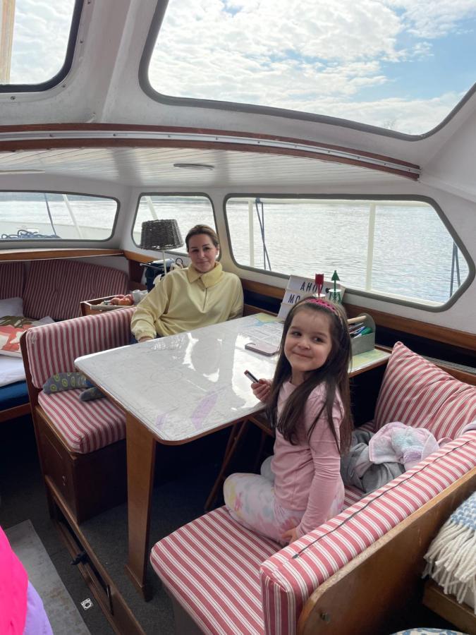 Suesses Motorboot - Bremen Ueberseestadt 外观 照片