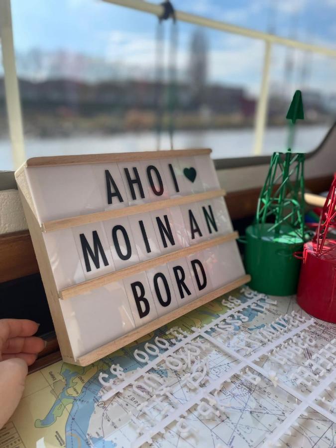 Suesses Motorboot - Bremen Ueberseestadt 外观 照片