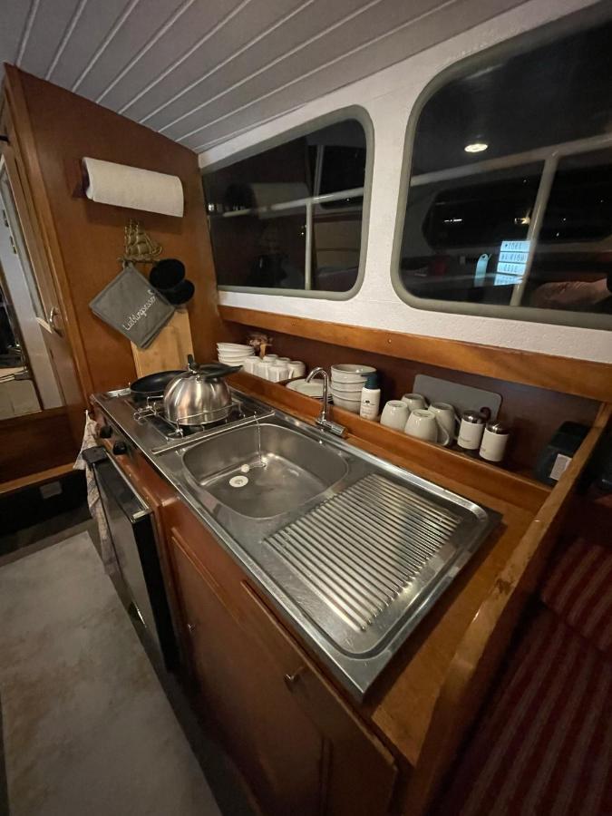 Suesses Motorboot - Bremen Ueberseestadt 外观 照片
