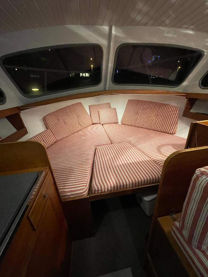 Suesses Motorboot - Bremen Ueberseestadt 外观 照片