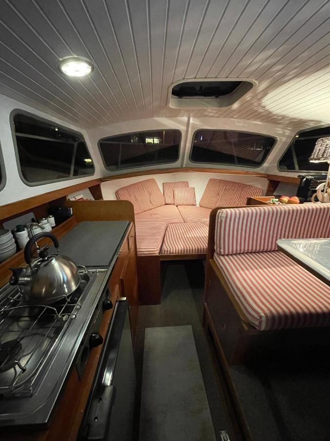 Suesses Motorboot - Bremen Ueberseestadt 外观 照片