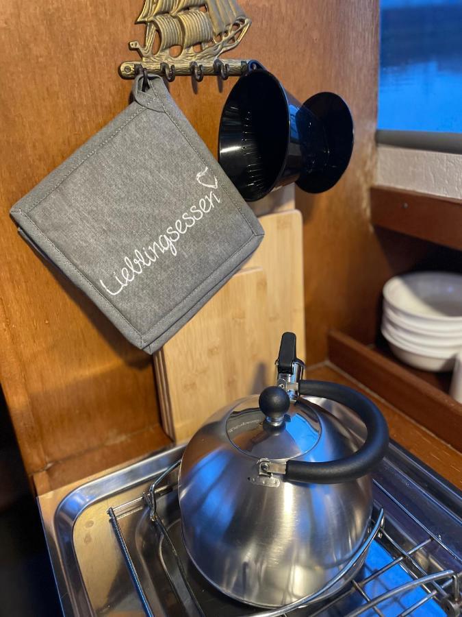 Suesses Motorboot - Bremen Ueberseestadt 外观 照片